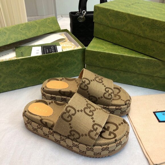 Gucci Canvas GG Monogram Platform Slide Sandals - Picture 1 of 8